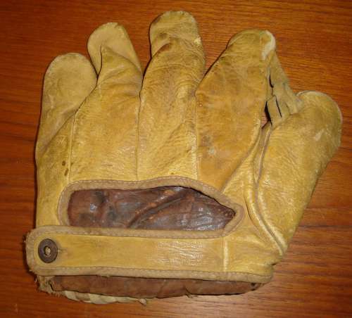 Walter Johnson Goldsmith AG Back